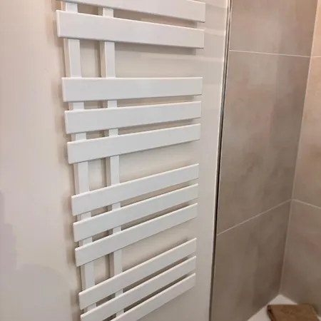Cozy Beethoven Mit Balkon Apartmán *
