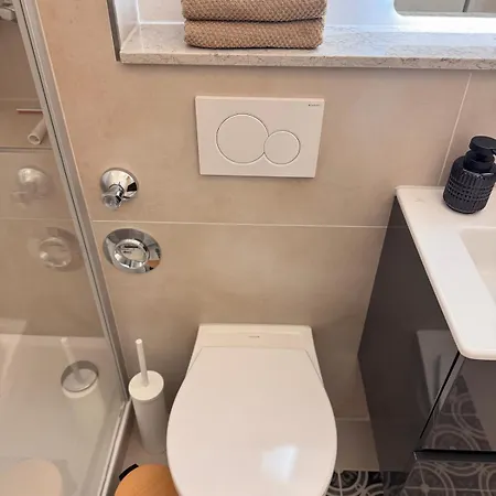 Cozy Beethoven Mit Balkon Хердеке