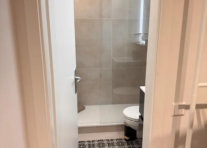 Cozy Beethoven Mit Balkon شقة